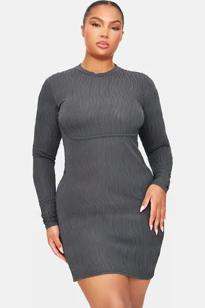 PRETTYLITTLETHING Plus Charcoal Textured Long Sleeve Bust Seam Detail Mini Dress