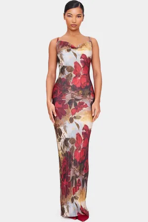 PRETTYLITTLETHING Floral Printed Plisse Strappy Maxi Dress