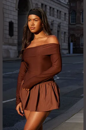 PRETTYLITTLETHING Slinky Bardot Asymmetric Long Top