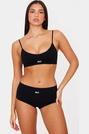 PRETTYLITTLETHING Woven Badge Seamless Bralette