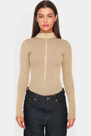 PRETTYLITTLETHING Stone Contrast Contour Rib Zip Up Long Sleeve Bodysuit
