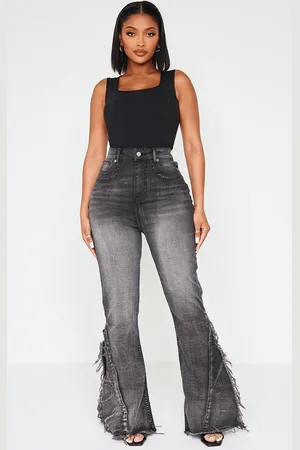 PRETTYLITTLETHING Shape Stretch Flare Denim Jeans
