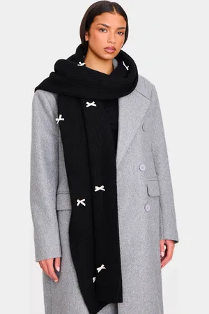 PRETTYLITTLETHING Bow Detail Rib Scarf