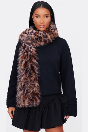 PRETTYLITTLETHING Leopard Faux Fur Double Lined Scarf