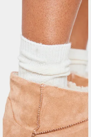 PRETTYLITTLETHING Cream Cable Knit Ankle Socks