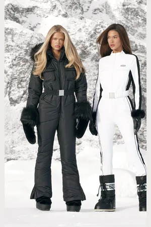 PRETTYLITTLETHING SKI Faux Fur Trim Heart Detail Belted Snow Suit