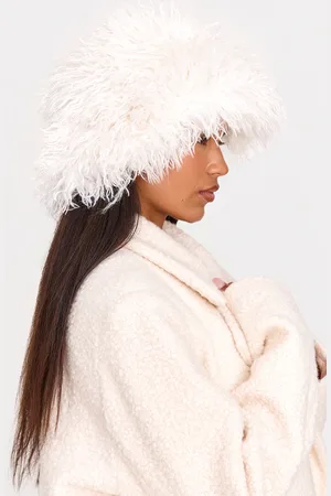 PRETTYLITTLETHING Cream Faux Fur Fluffy Slouch Bucket Hat