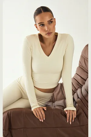 PRETTYLITTLETHING Sculpt V Neck Long Sleeve Top