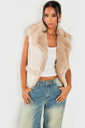 PRETTYLITTLETHING Petite Beige Faux Fur Trim Gilet