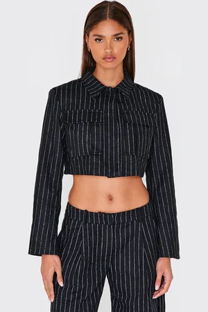PRETTYLITTLETHING Premium Pinstripe Pocket Detail Cropped Shirt