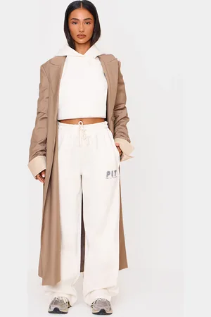 PRETTYLITTLETHING Petite Cream Printed Straight Leg Joggers