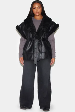 PRETTYLITTLETHING Plus Borg Trim Sleeveless Gillet