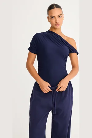 PRETTYLITTLETHING Navy Soft Touch Twist Detail Bodysuit