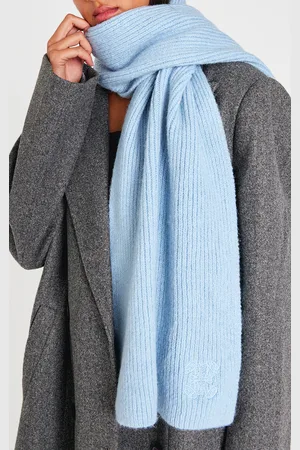 PRETTYLITTLETHING Rib Logo Scarf