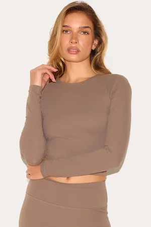 PRETTYLITTLETHING Sculpt Long Sleeve Gym Top