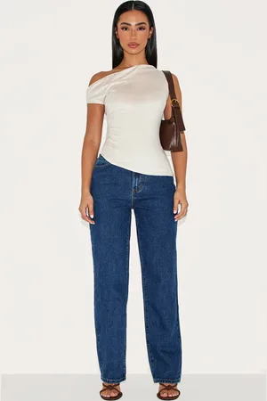 PRETTYLITTLETHING Petite High Waist Straight Leg Jeans