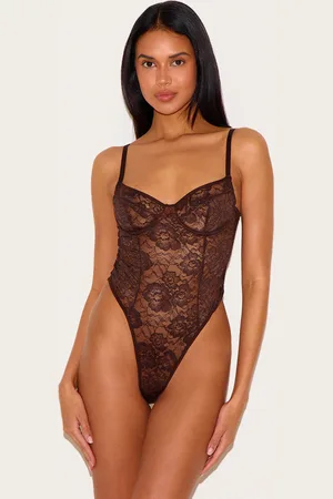 PRETTYLITTLETHING Lace Underwired Lingerie Bodysuit