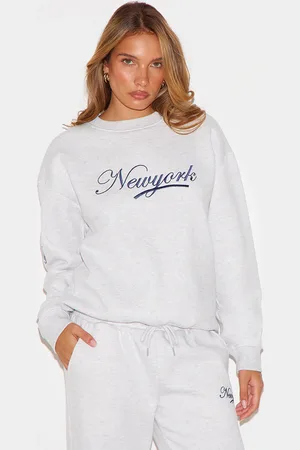 PRETTYLITTLETHING New York Embroidered Boxy Sweat