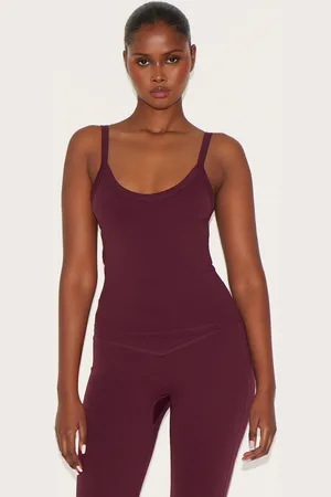 PRETTYLITTLETHING Ultimate Sculpt Strappy Gym Vest