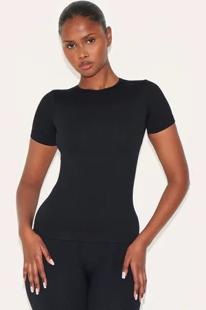 PRETTYLITTLETHING Contour Rib Longline T Shirt