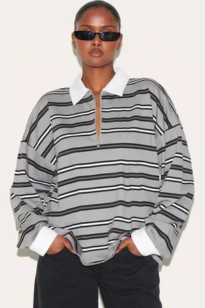 PRETTYLITTLETHING Oversized Stripe Contrast Collar Sweat