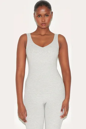 PRETTYLITTLETHING Ultimate Sculpt Padded Longline Sports Bra