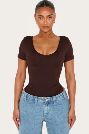 PRETTYLITTLETHING Shape Sculpted V Neck Short Sleeve Bodysuit