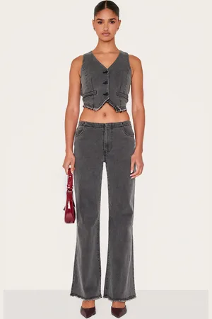 PRETTYLITTLETHING Invisible Waistband Low Rise Straight Leg Jeans