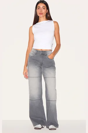 PRETTYLITTLETHING Seam Detail Straight Leg Jeans