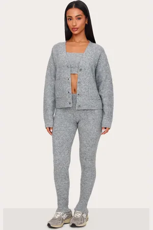 PRETTYLITTLETHING Petite Rib Knit Leggings