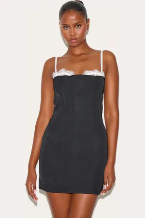 PRETTYLITTLETHING Lace Bust Detail Woven Bodycon Dress