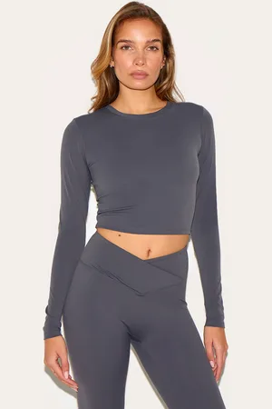 PRETTYLITTLETHING Ultimate Sculpt Long Sleeve Crop Gym Top