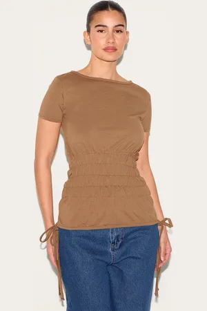 PRETTYLITTLETHING Shirred Cap Sleeve T-shirt