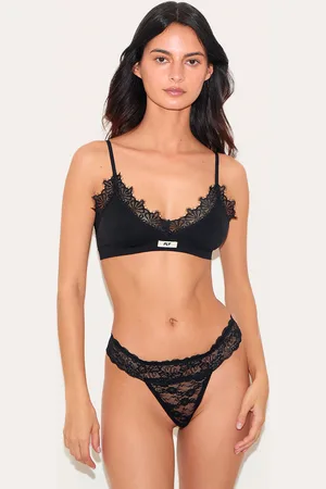 PRETTYLITTLETHING Badge Lace Trim Bra