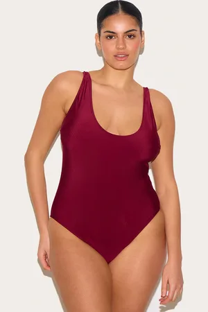 PRETTYLITTLETHING Plus Berry Basic Scoop Swimsuit