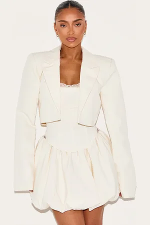 PRETTYLITTLETHING Shape Cream Tailored Cropped Blazer