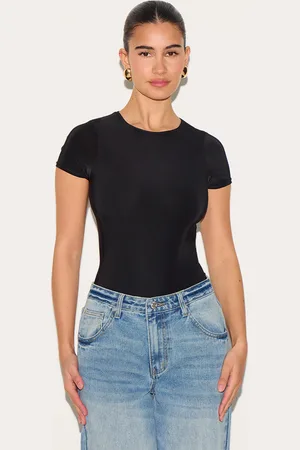 PRETTYLITTLETHING Basic Slinky Short Sleeve Bodysuit