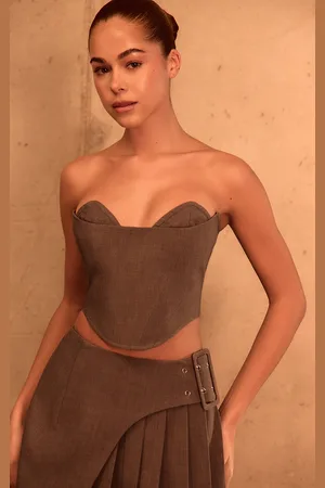 PRETTYLITTLETHING PLT Label Mocha Bust Detail Tailored Corset