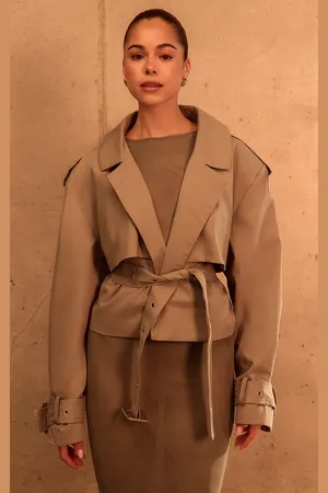 PRETTYLITTLETHING PLT Label Taupe Belt Detail Cropped Trench Coat