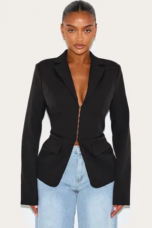PRETTYLITTLETHING Shape Tailored Plunge Neck Cinched Waist Blazer