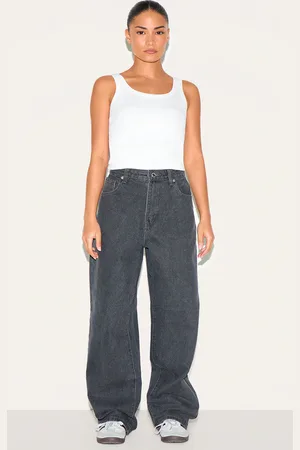 PRETTYLITTLETHING Petite High Waist Boyfriend Jeans