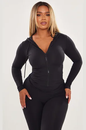PRETTYLITTLETHING Shape Sculpted Zip Through Hoodie