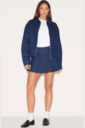 PRETTYLITTLETHING Tall Buckle Detail Pleated Mini Skirt