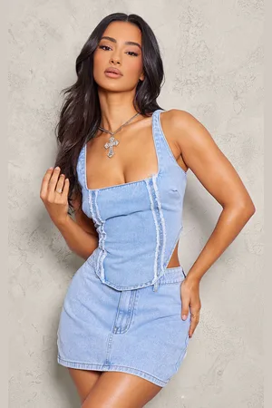 PRETTYLITTLETHING Petite Embroidered Square Neck Corset Top