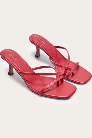 PRETTYLITTLETHING Pu Square Toe Strappy Toe Thong Mid Stiletto Heeled Mules