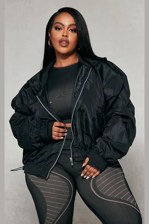 PRETTYLITTLETHING Plus Lightweight Textured Shell Bomber Jacket