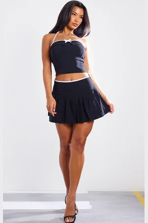 PRETTYLITTLETHING Stretch Woven Mid Rise Pleated Micro Mini Skirt