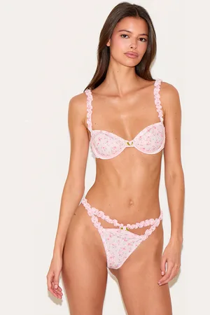 PRETTYLITTLETHING Ribbed Floral Frill Underwired Lingerie Set