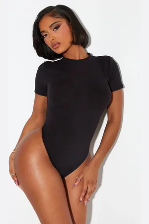 PRETTYLITTLETHING Shape Sculpted Short Sleeve Bodysuit
