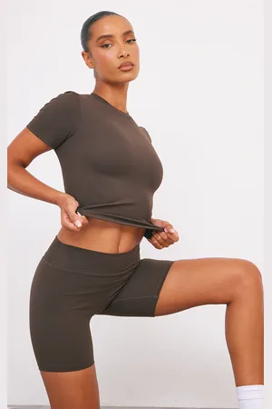 PRETTYLITTLETHING Ultimate Sculpt Longline Short Sleeve Gym Top
